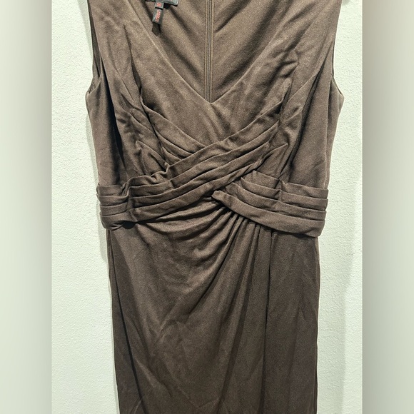 ESCADA Brown V-Neck Midi Dress / Size 36 / - Picture 2 of 6